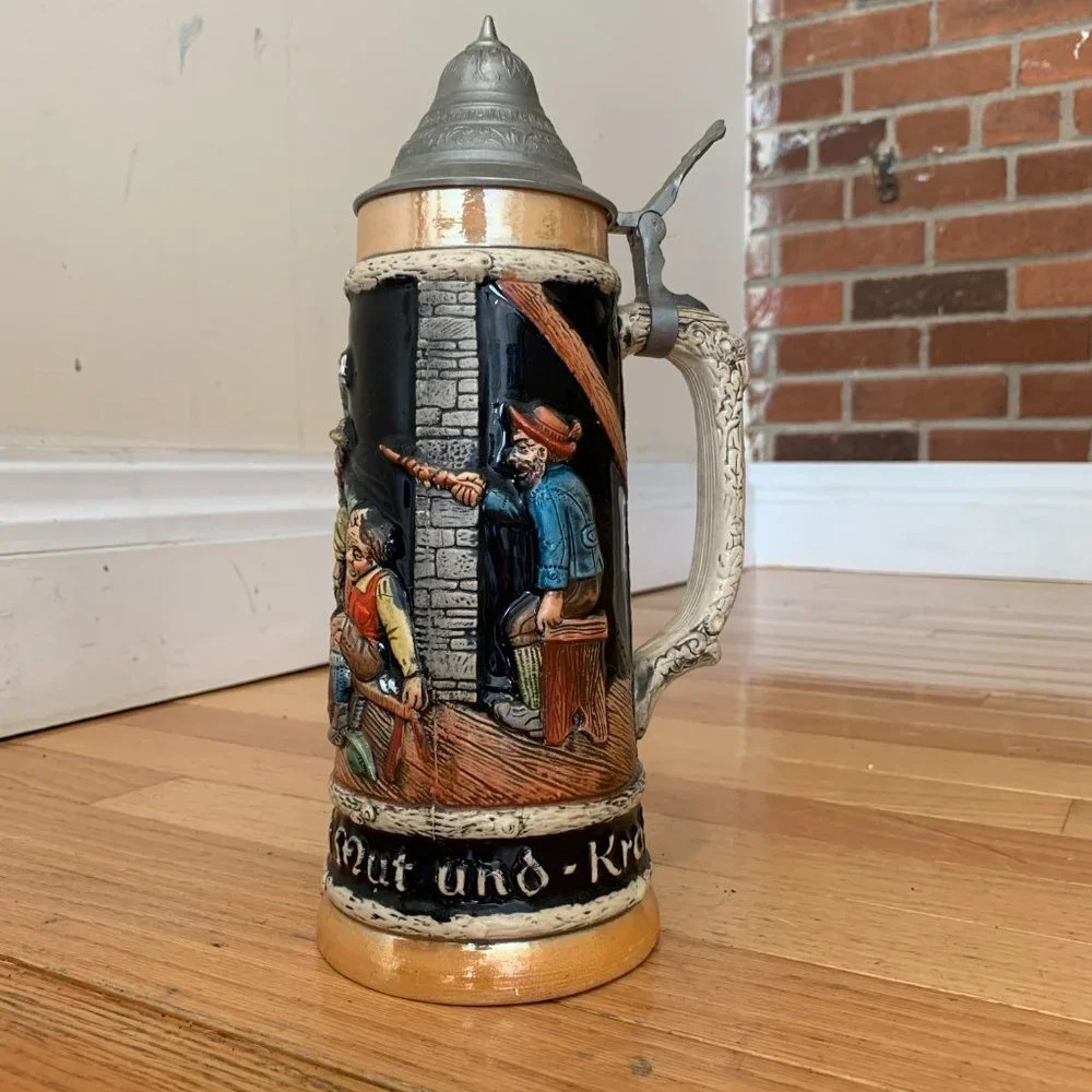 Vintage German Beer Stein Handgemalt with Pewter Lid - Picture 8 of 13